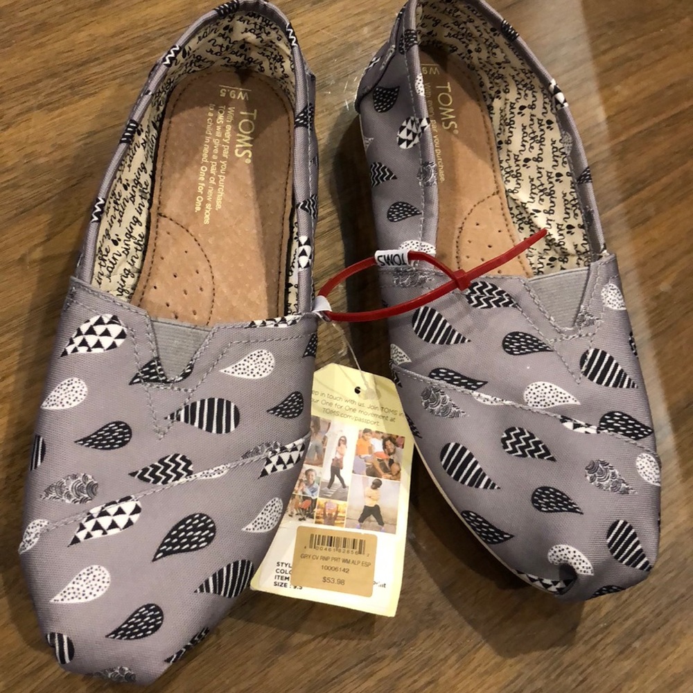 Toms
